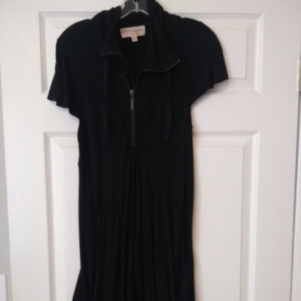 Black knit drress